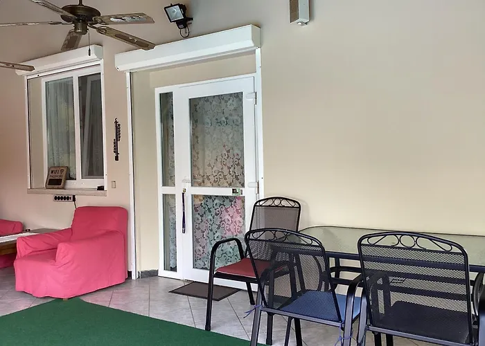 Sueti Nyaralo Casa vacanze Balatonmáriafürdő